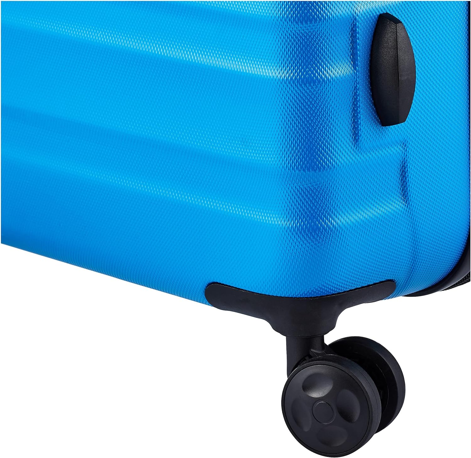 Amazon Basics 3-Piece Set Luggage (20", 24", 28") - Hardside Expandable Suitcase With Four Spinner Wheels and Scratch-Resistant Surface, Light Blue